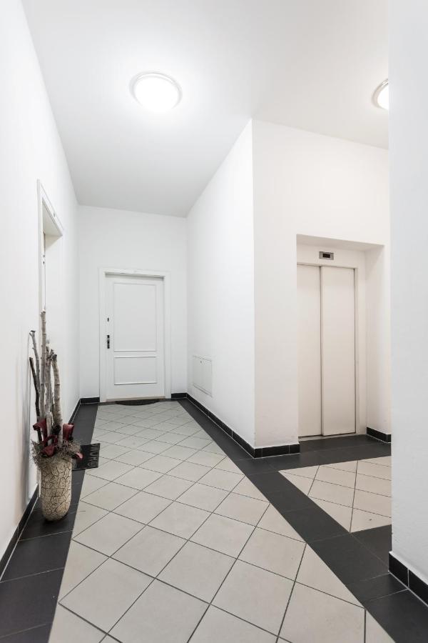 Apartma Linda 1880 Karlovy Vary Esterno foto